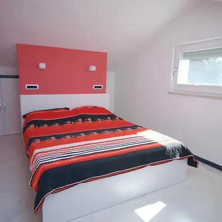 Apartment Magda Rab Town